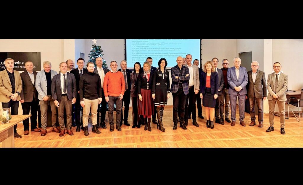 Uczestnicy spotkania Sekcji Procesów Technologicznych KIMiM PAN w Łukasiewicz – IMN w Gliwicach