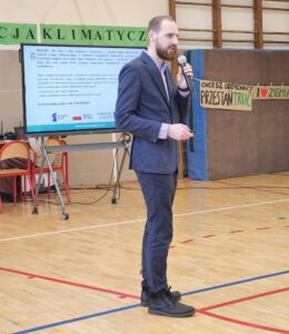 Mgr inż. Łukasz Myćka podczas II konferencji klimatycznej